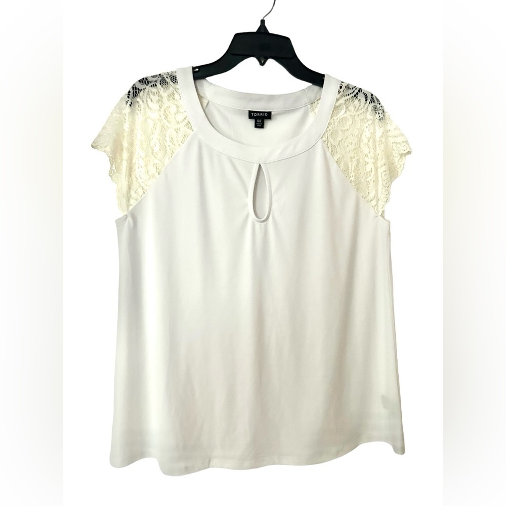 Torrid white lace short sleeve blouse | Torrid women’s white shirt | Size 00 M/L